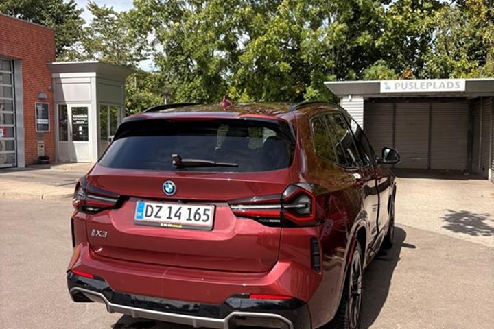 undefined BMW iX3 fra 2023