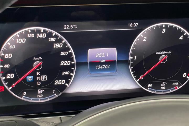 undefined Mercedes E220 d fra 2017