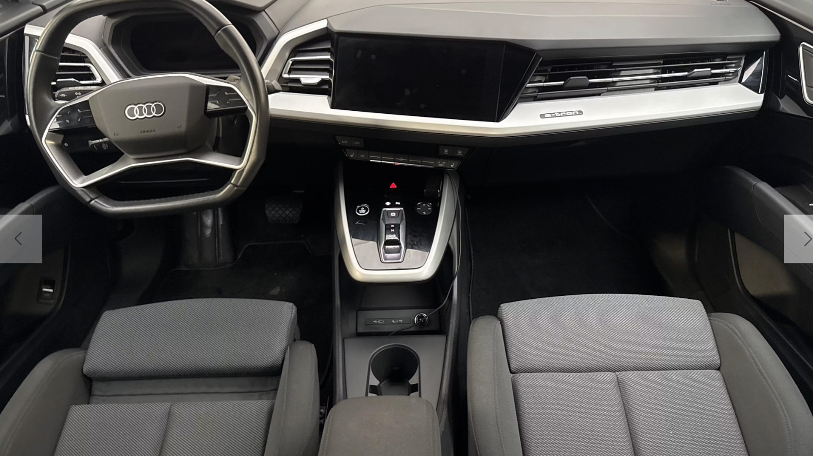 Hvid Audi Q4 e-tron fra 2023