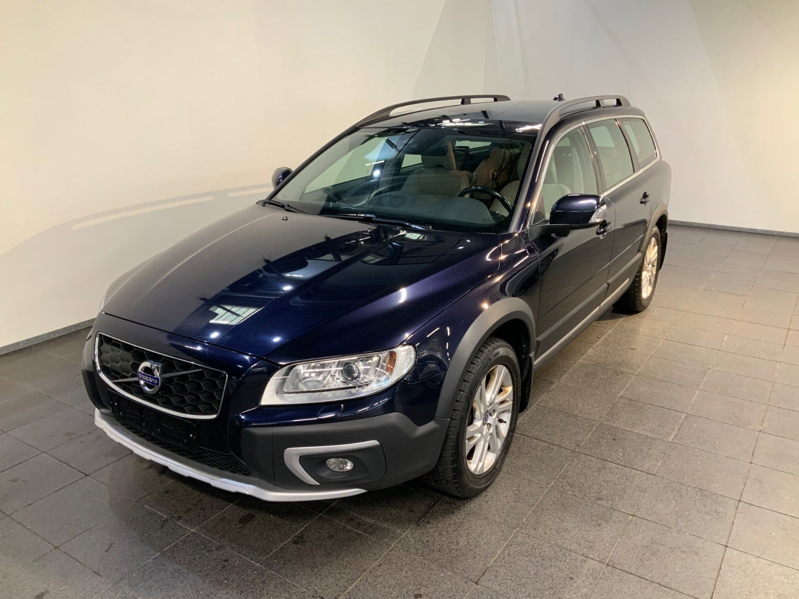 Volvo XC70 2,4 D5 220 Momentum aut. AWD Van