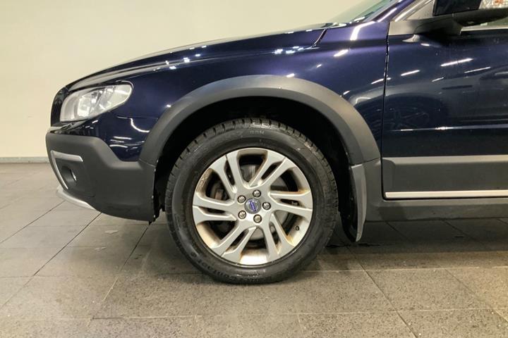 Blå Volvo XC70 fra 2016