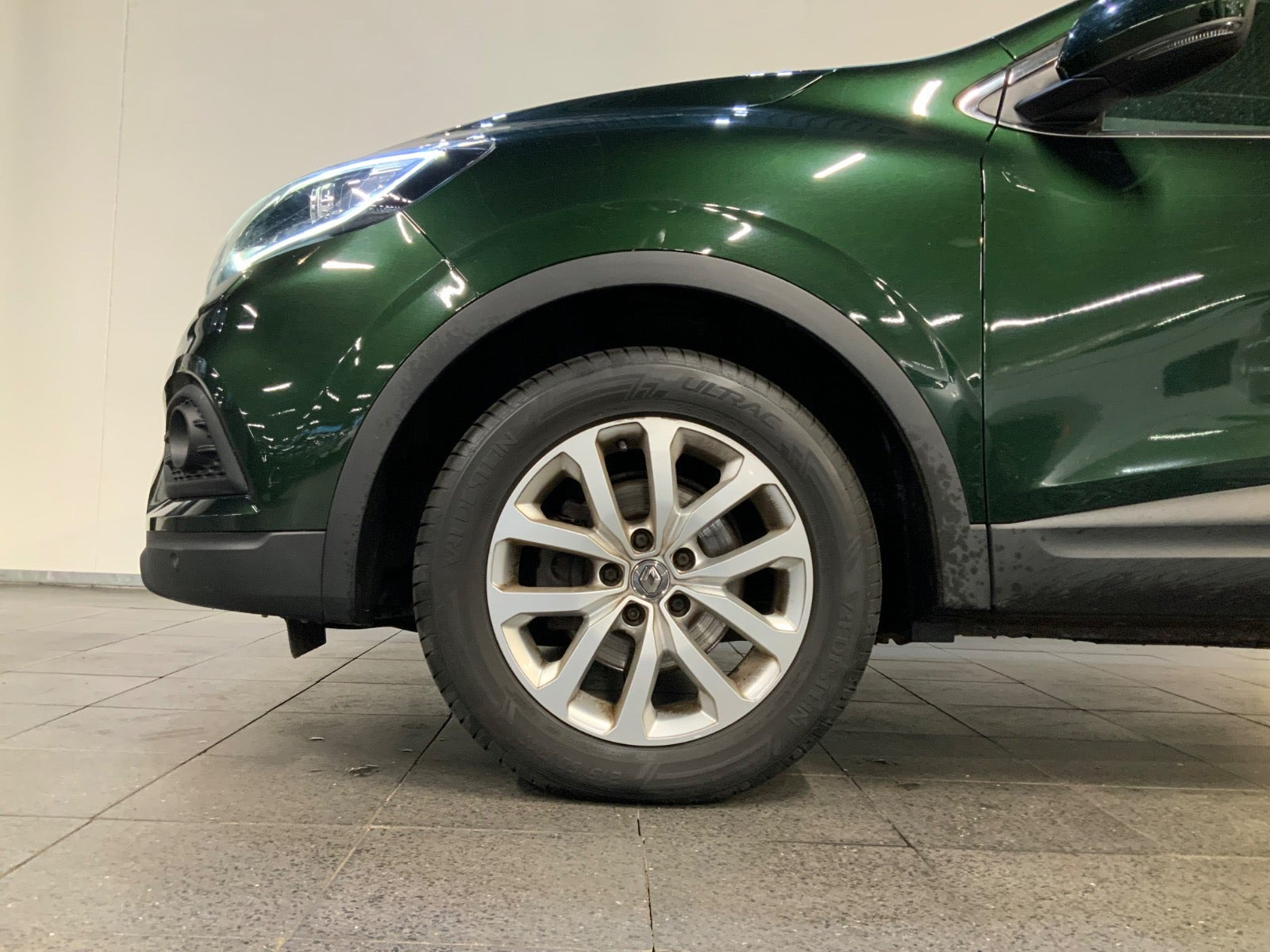 Grøn Renault Kadjar fra 2019