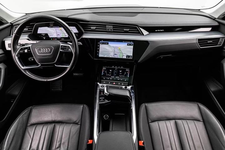 Sort Audi e-tron fra 2022