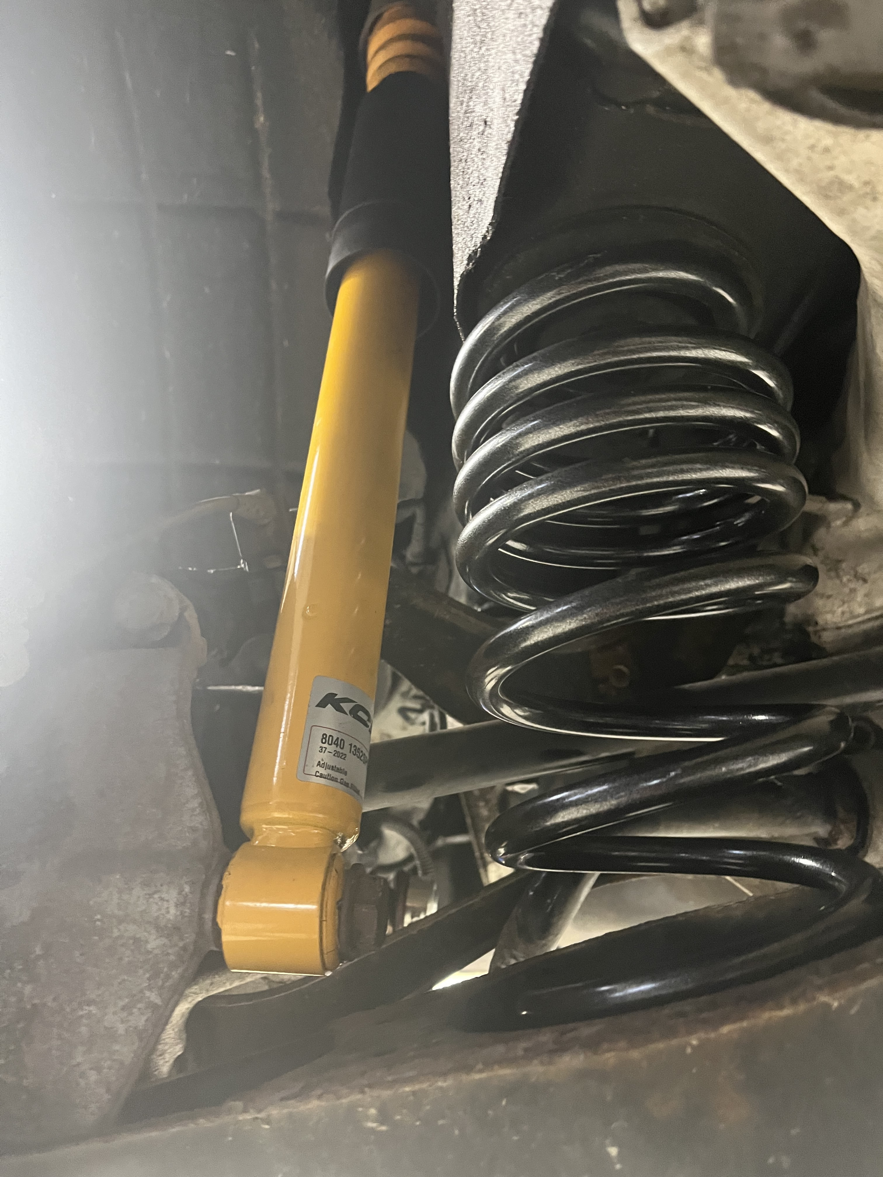 Sort VW Passat fra 2006