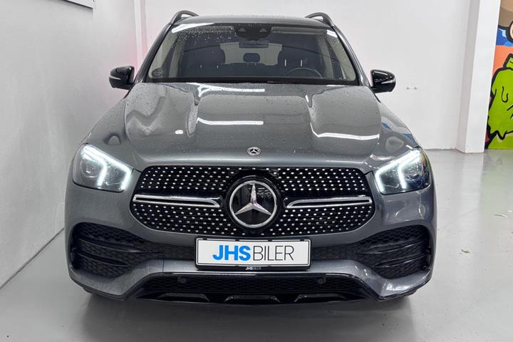 Grå Mercedes GLE350 de fra 2022