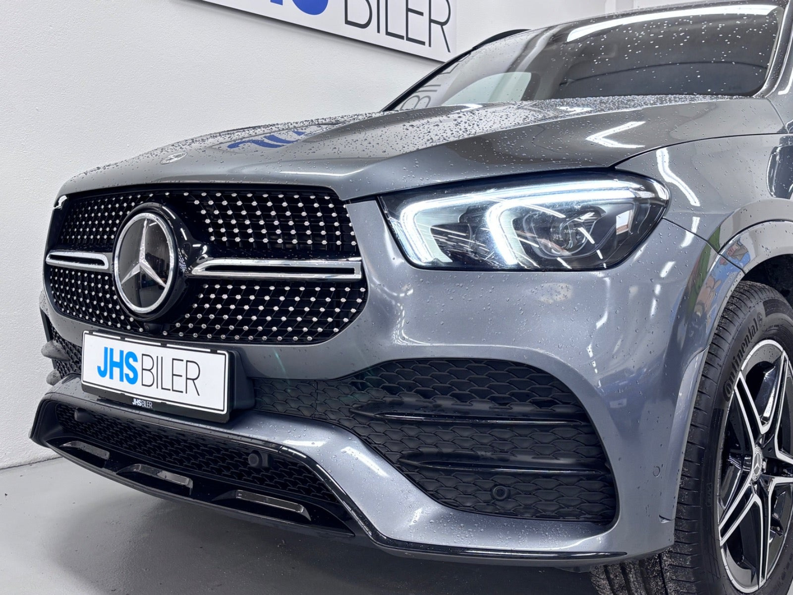 Grå Mercedes GLE350 de fra 2022