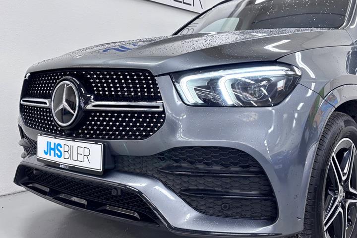 Grå Mercedes GLE350 de fra 2022