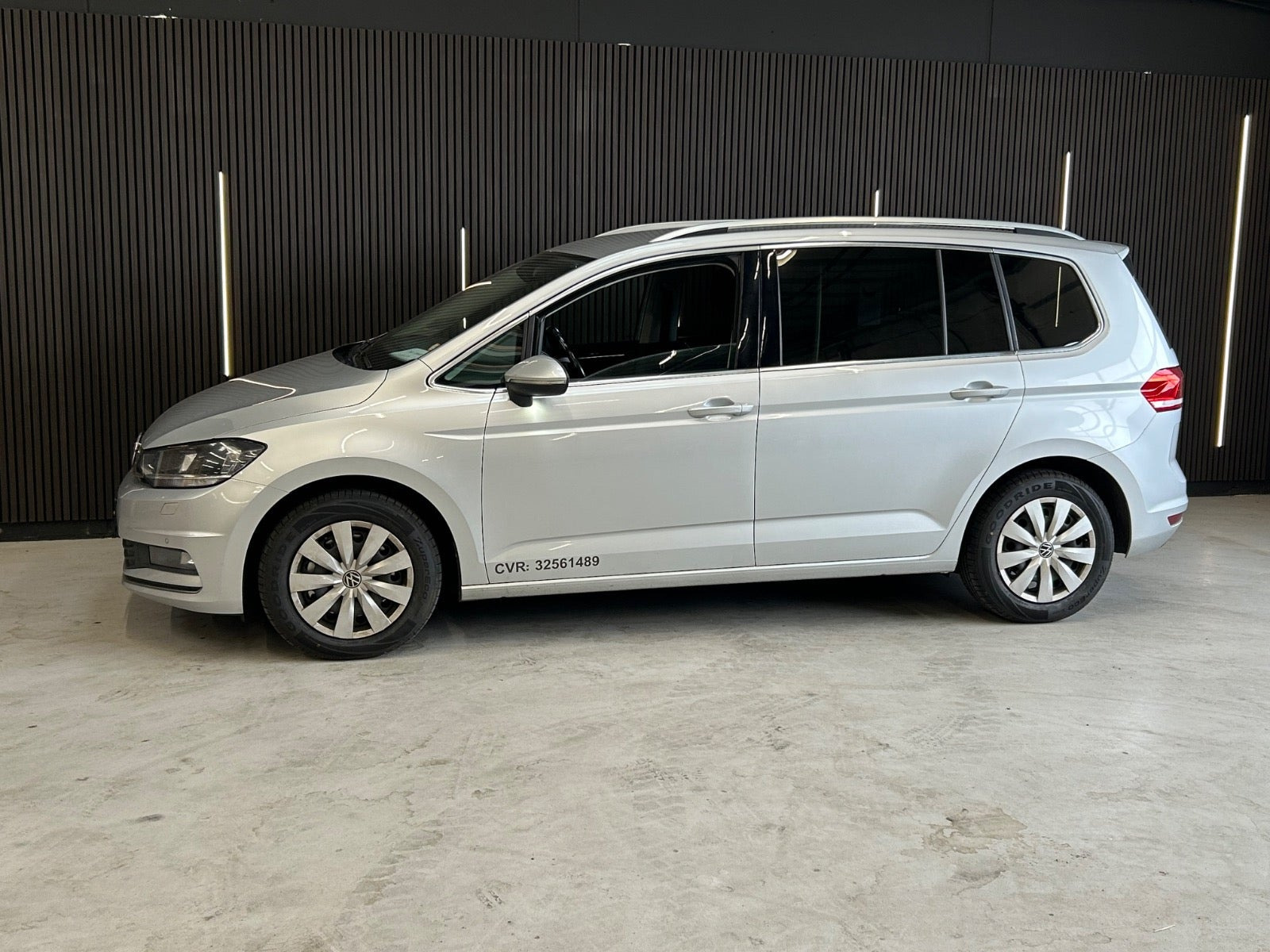 VW Touran 1,6 TDi 115 Highline DSG Van