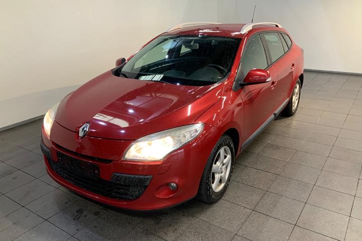 Rød Renault Megane III fra 2010 set udefra