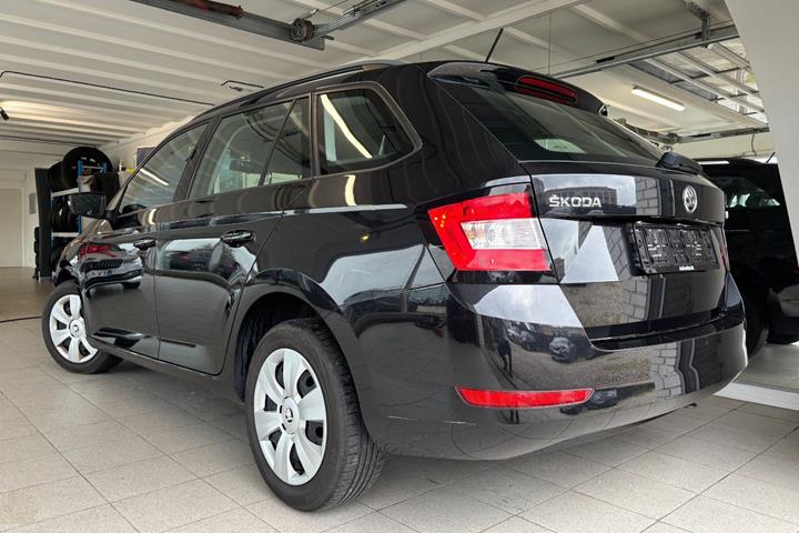 Sort Skoda Fabia fra 2019