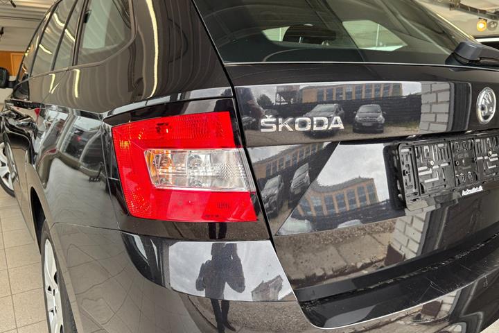 Sort Skoda Fabia fra 2019
