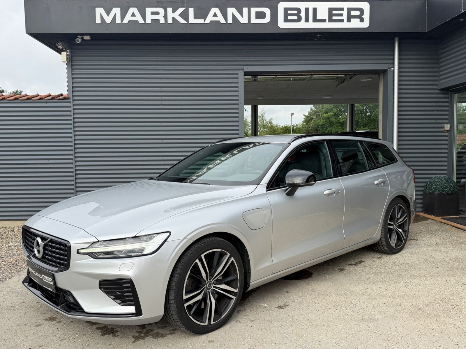 Volvo V60 2,0 T6 ReCharge R-Design aut. AWD