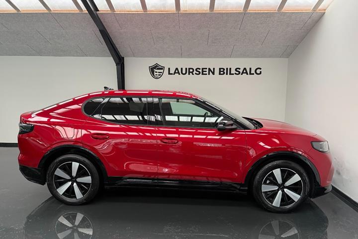 Rød Ford Capri fra 2025