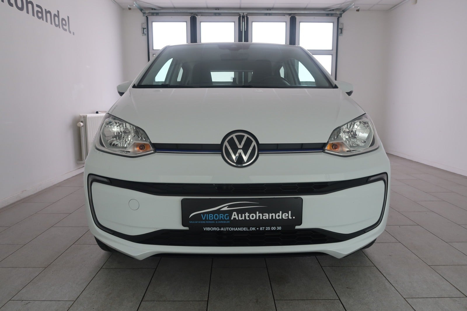 Hvid VW E-UP! fra 2022