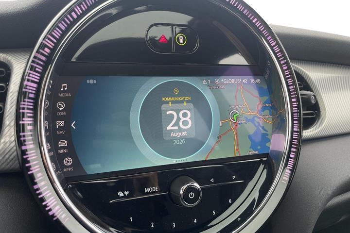 Blå Mini Cooper SE fra 2022