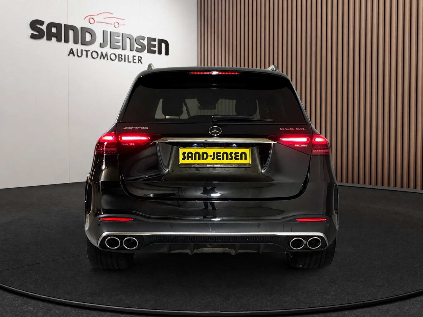 Sort Mercedes GLE53 fra 2025