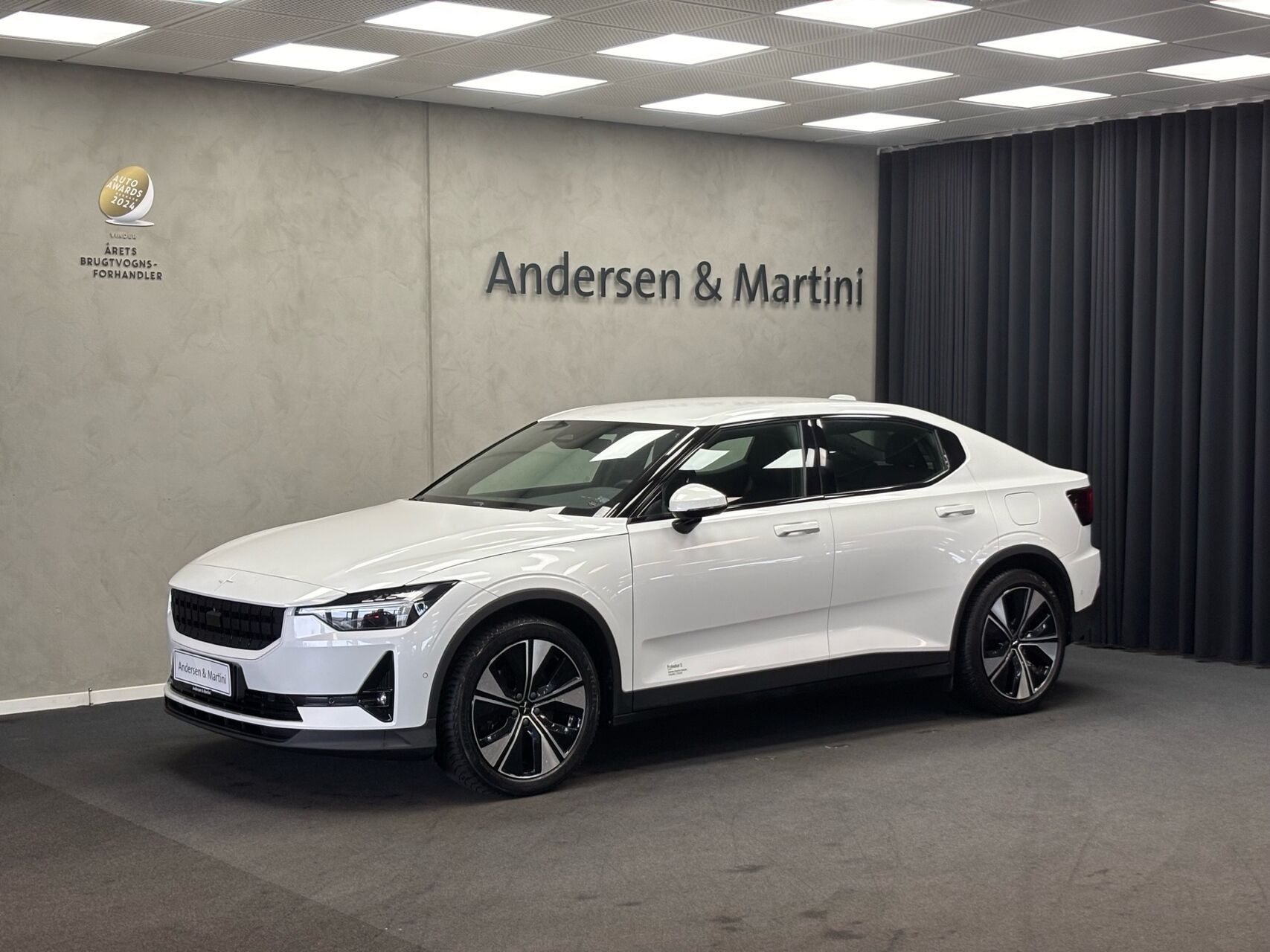 Hvid Polestar 2 fra 2023