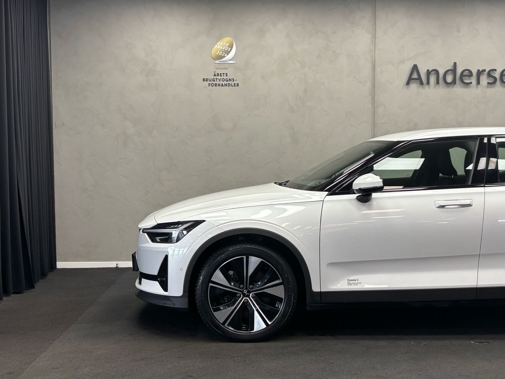 Hvid Polestar 2 fra 2023