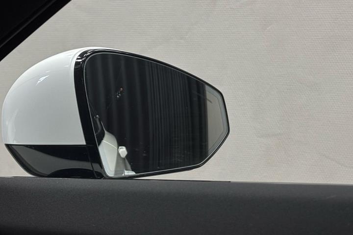 Hvid Polestar 2 fra 2023