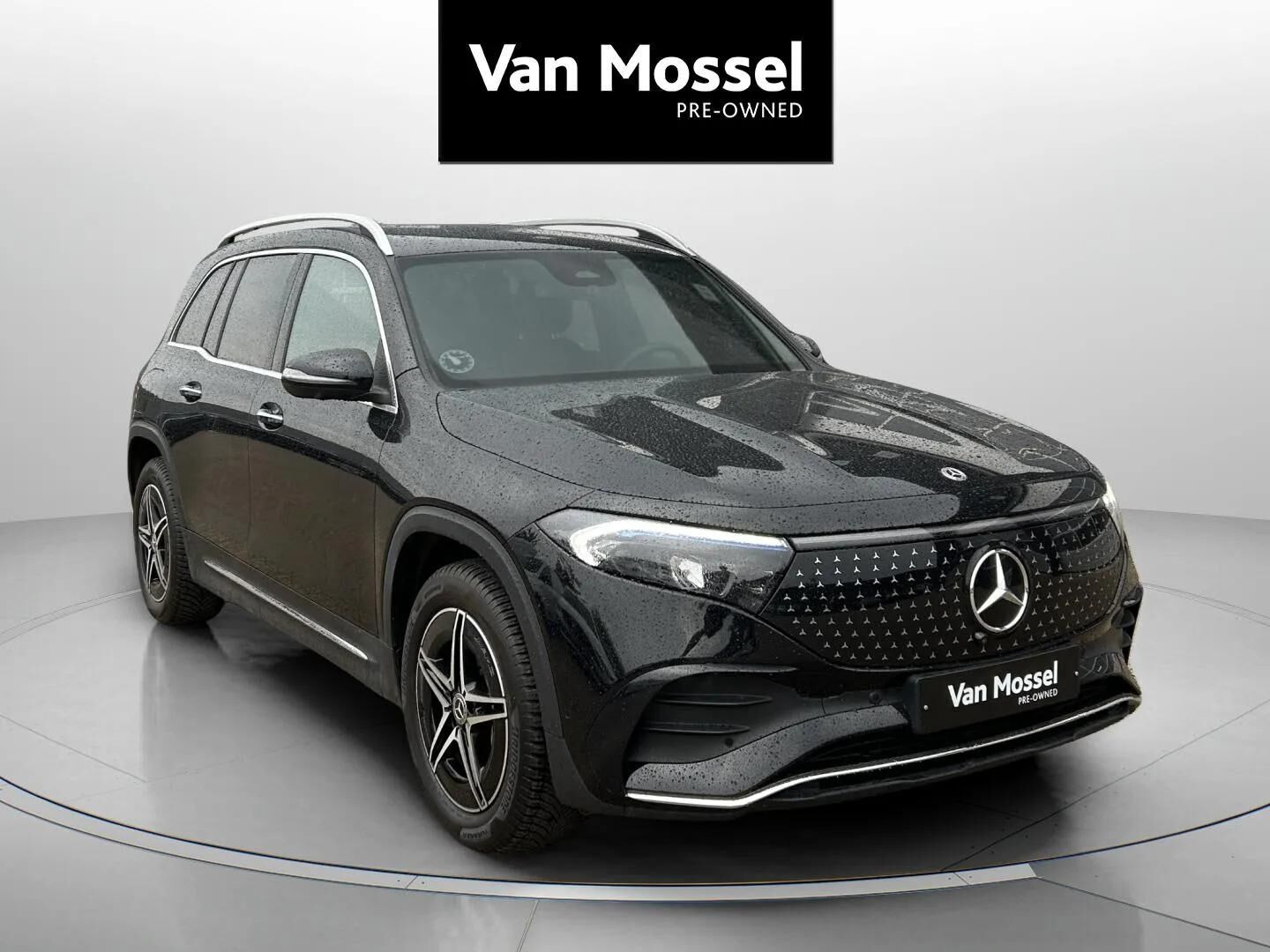 Sort Mercedes EQB 250+ fra 2025