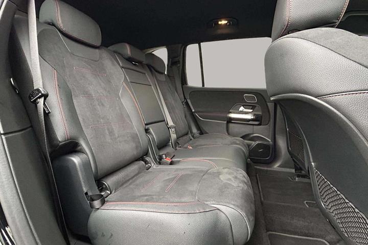 Sort Mercedes EQB 250+ fra 2025