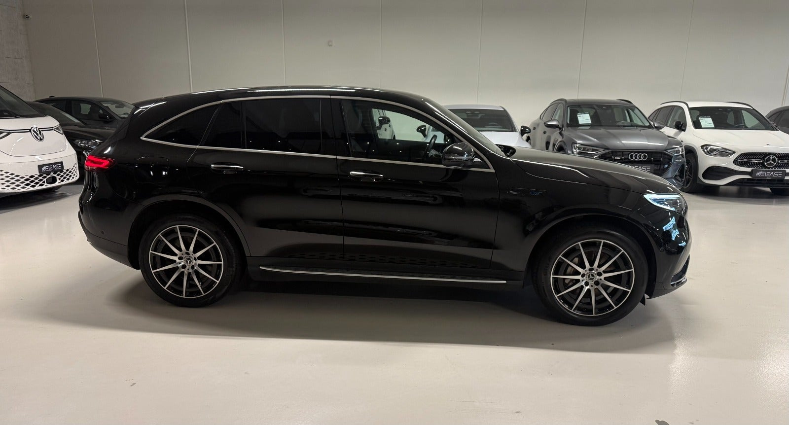 Sort Mercedes EQC400 fra 2021
