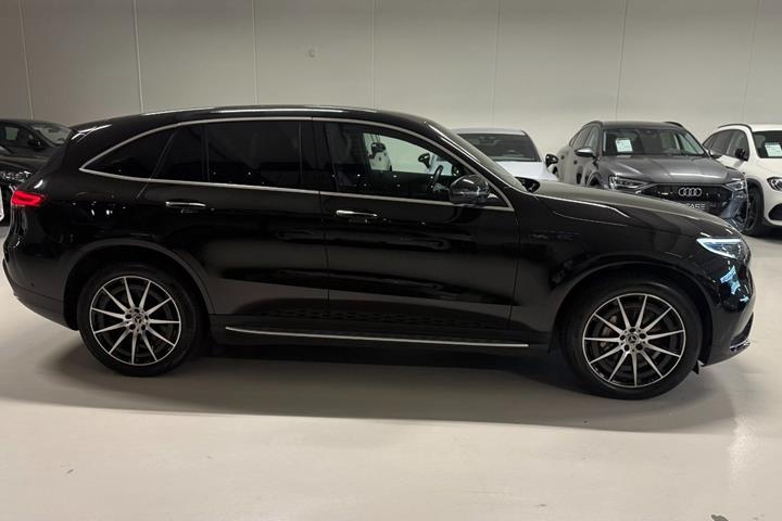 Sort Mercedes EQC400 fra 2021