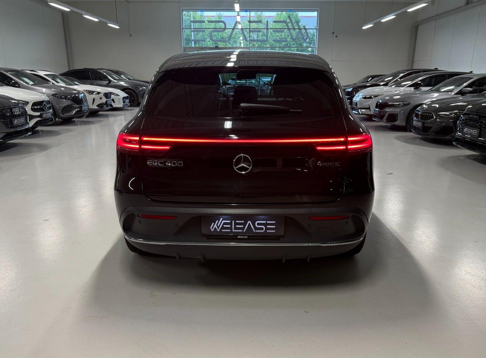 Sort Mercedes EQC400 fra 2021