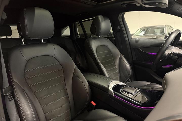 Sort Mercedes EQC400 fra 2021