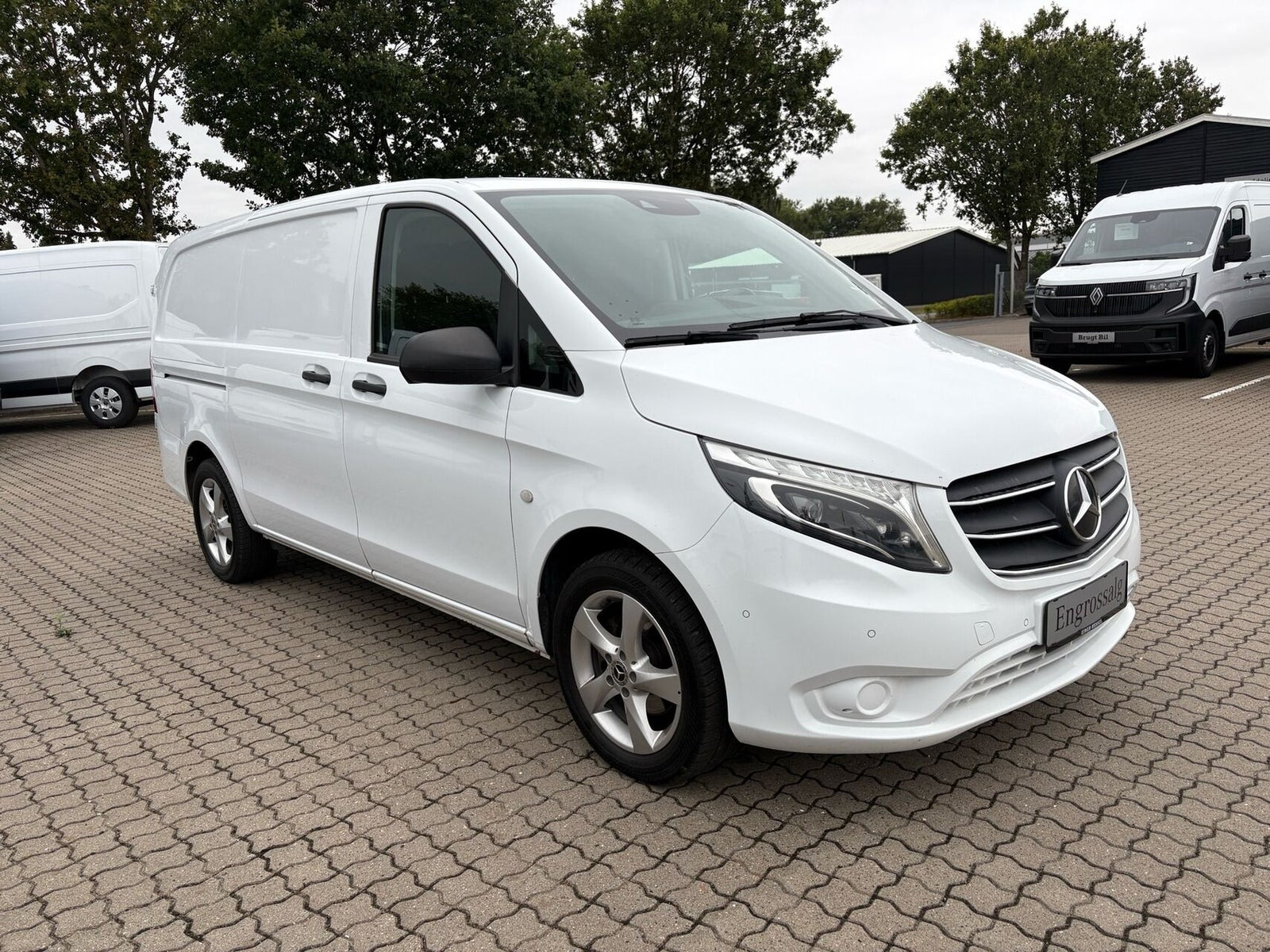 Hvid Mercedes Vito 116 fra 2021