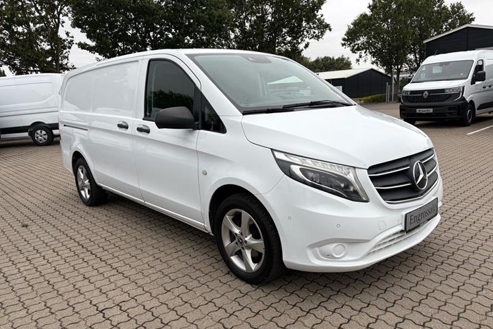 Hvid Mercedes Vito 116 fra 2021