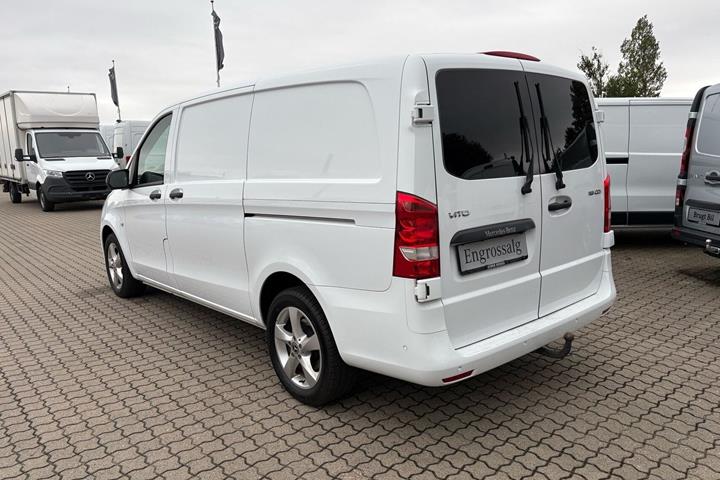 Hvid Mercedes Vito 116 fra 2021