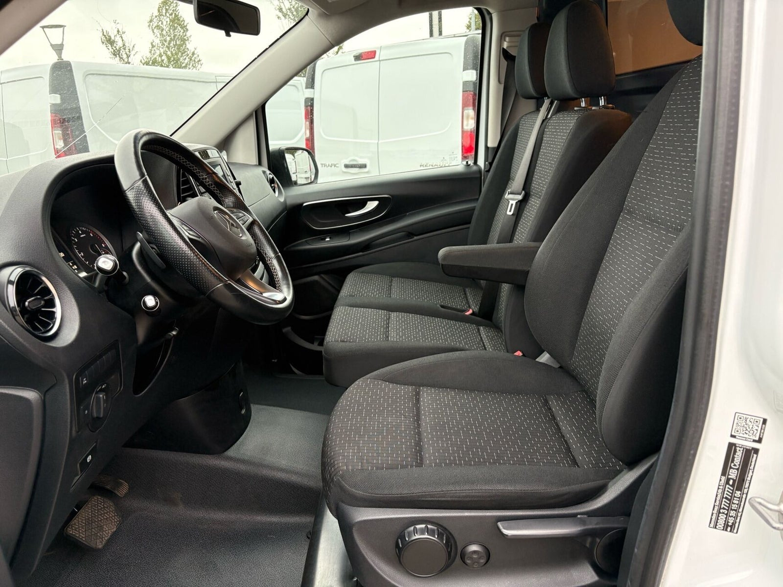 Hvid Mercedes Vito 116 fra 2021