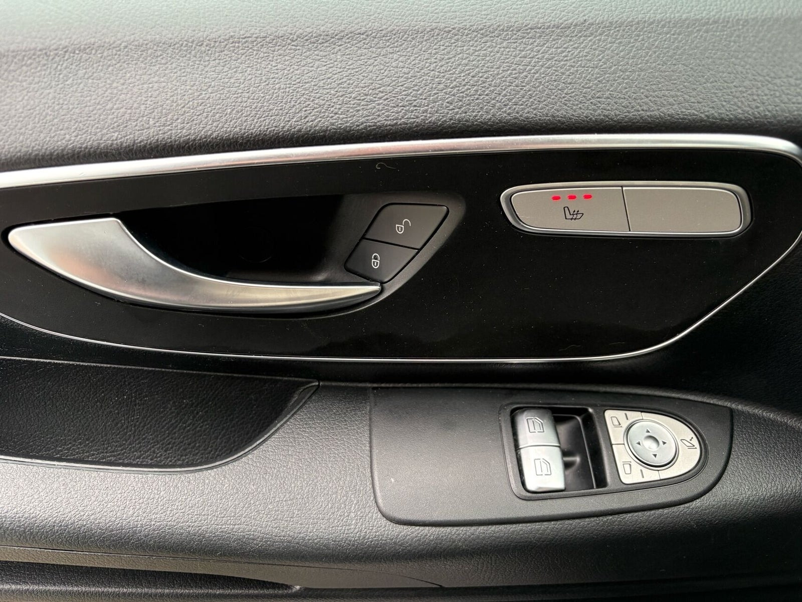Hvid Mercedes Vito 116 fra 2021