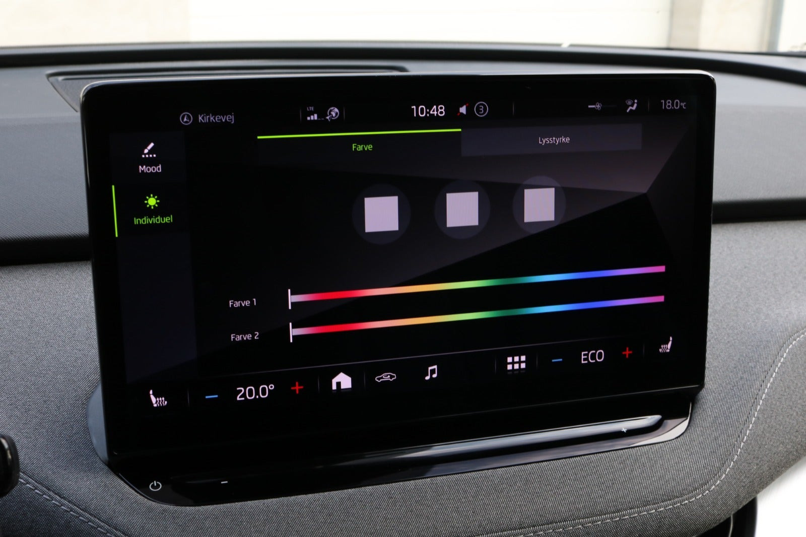 Sort Skoda Enyaq fra 2023