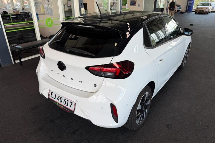 Gul Opel Corsa-e fra 2023