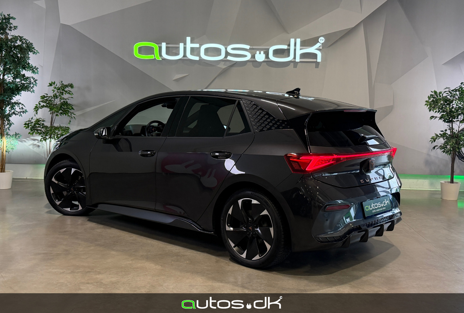 Grå Cupra Born fra 2023