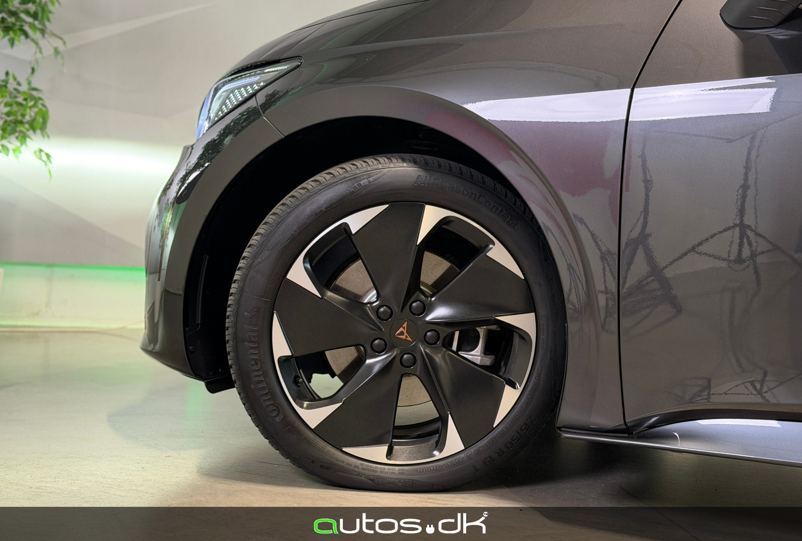 Grå Cupra Born fra 2023