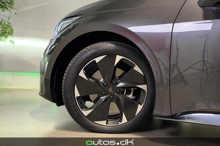 Grå Cupra Born fra 2023