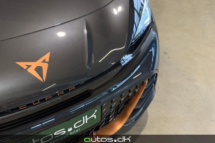 Grå Cupra Born fra 2023