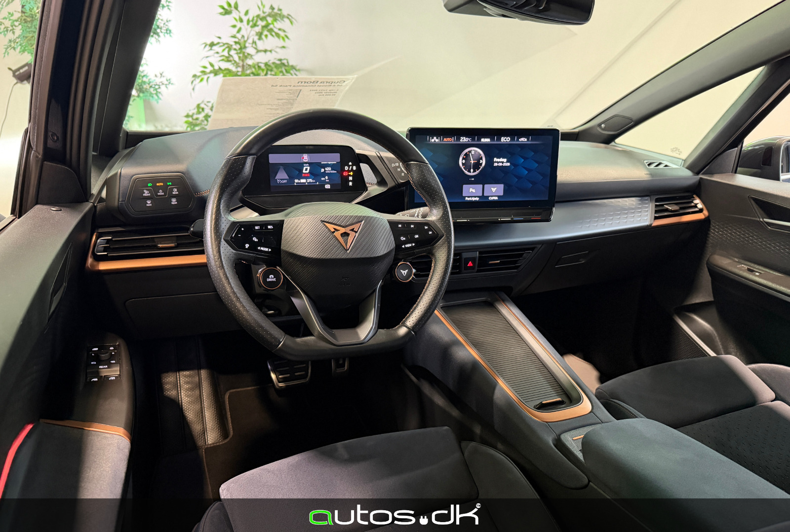 Blå Cupra Born fra 2023