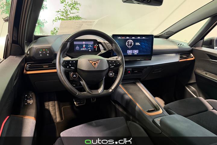 Blå Cupra Born fra 2023