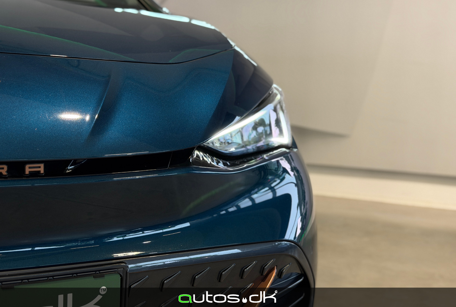Blå Cupra Born fra 2023