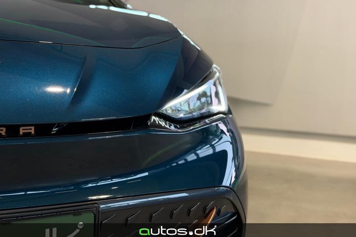 Blå Cupra Born fra 2023