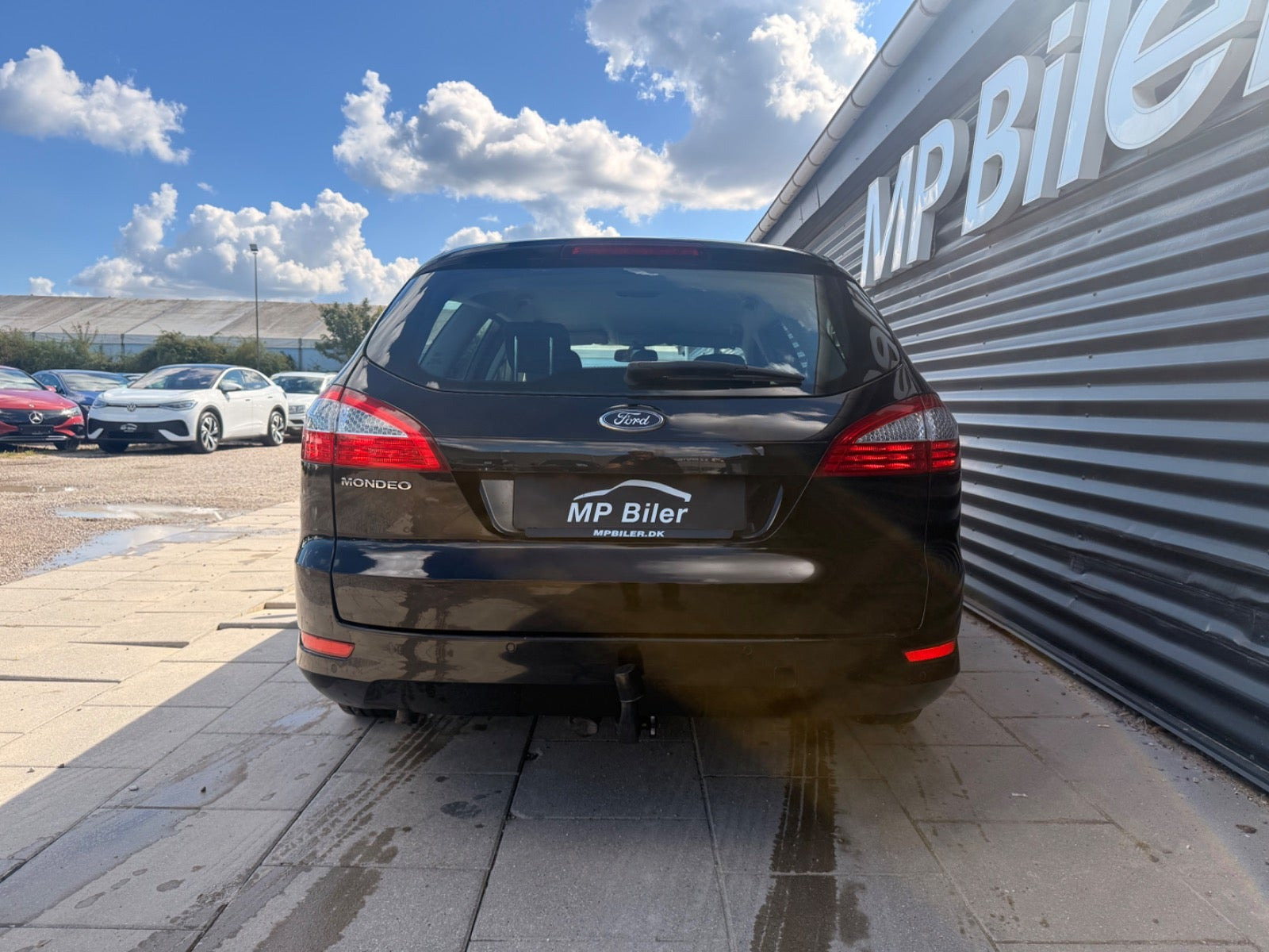 Sort Ford Mondeo fra 2011