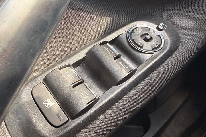 Sort Ford Mondeo fra 2011