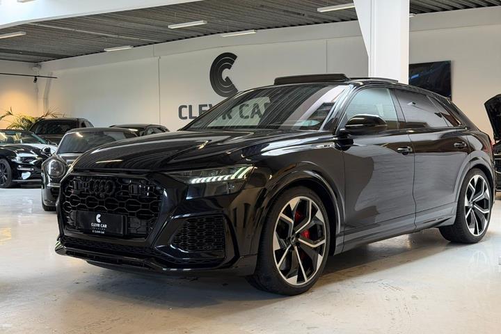Sort Audi RS Q8 fra 2020