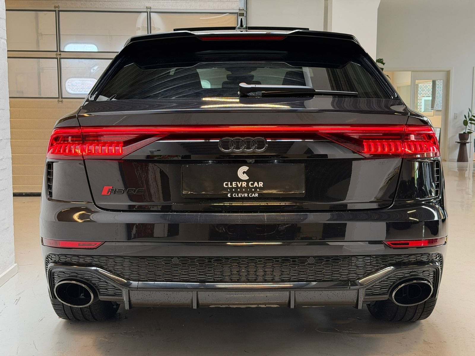 Sort Audi RS Q8 fra 2020