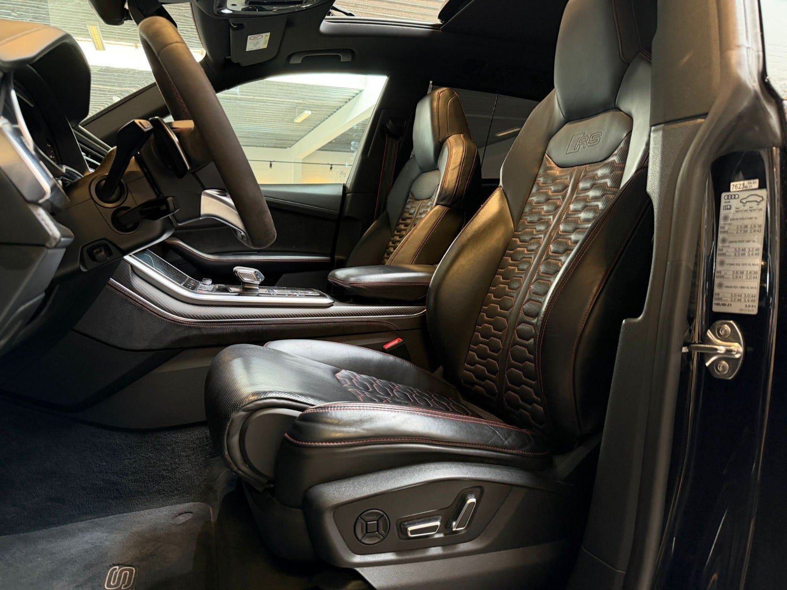 Sort Audi RS Q8 fra 2020