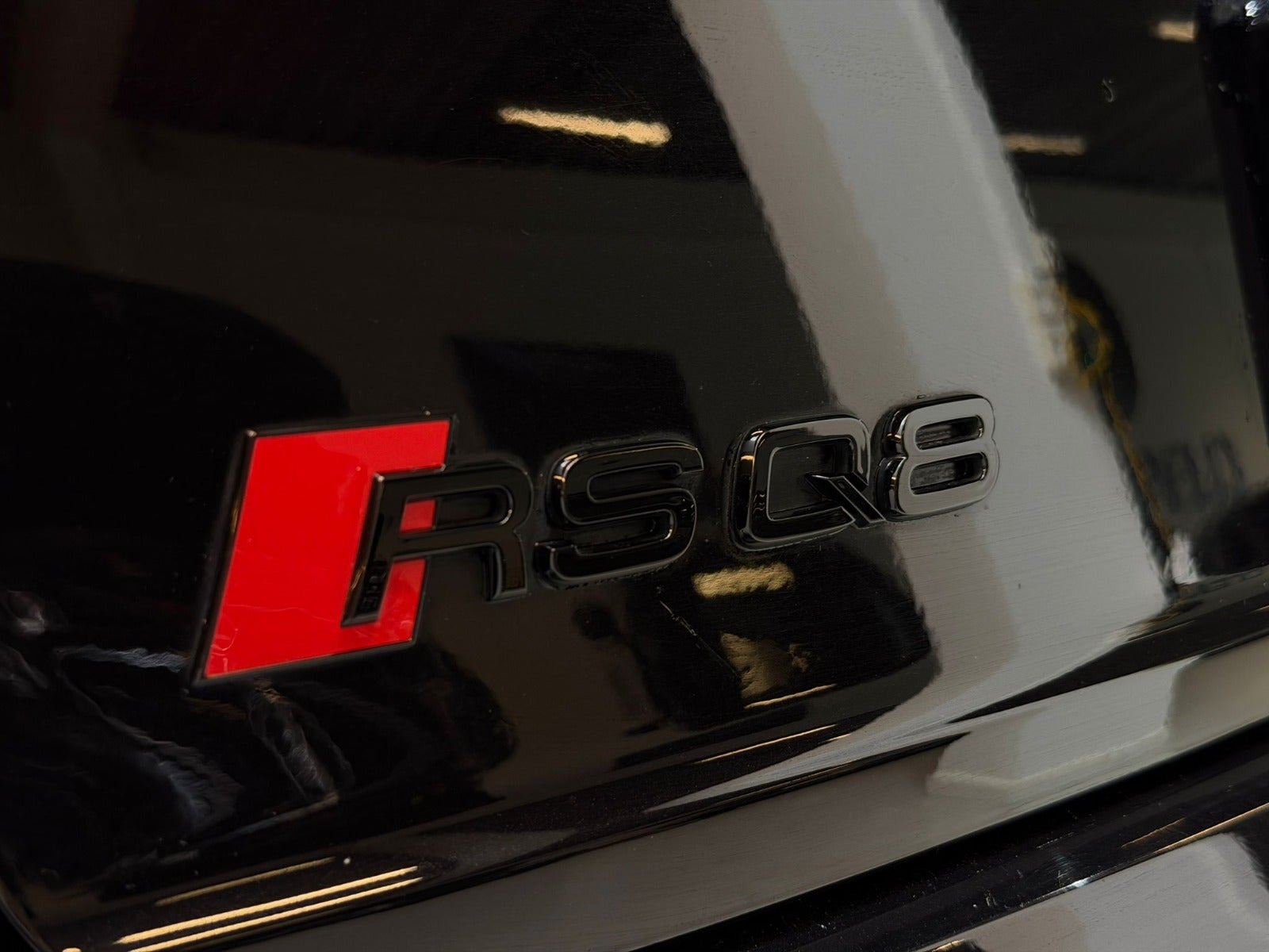 Sort Audi RS Q8 fra 2020
